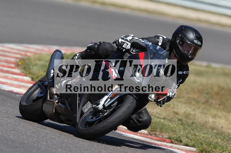 Archiv-2022/51 10.08.2022 Freeride Training ADR/Medium/unklar